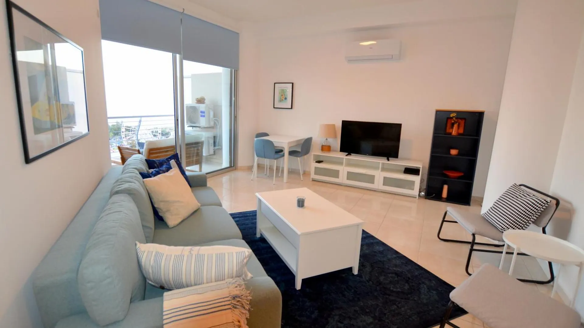 Awesome Sea & Marina View City Center 1 Bdr Flat Larnaca Apartment